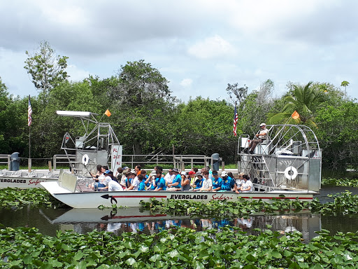 Everglades Safari Park Entertainment | Amusement Park