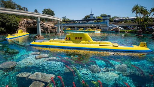 Finding Nemo Submarine Voyage Entertainment | Theme Park
