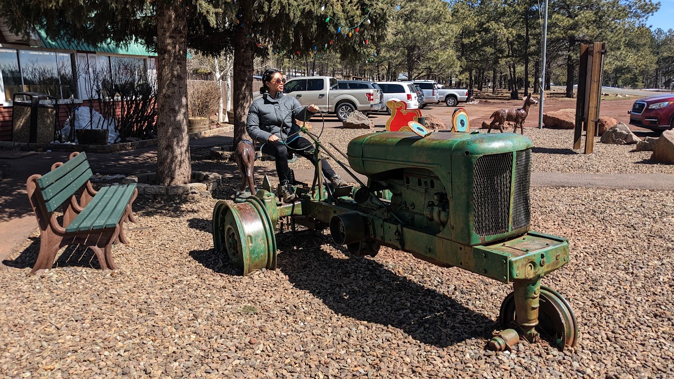 Grand Canyon Deer Farm Travel | Zoo and Wildlife Sanctuary 