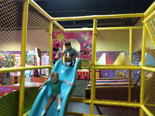 Happys Family Fun Center Entertainment | Amusement Park