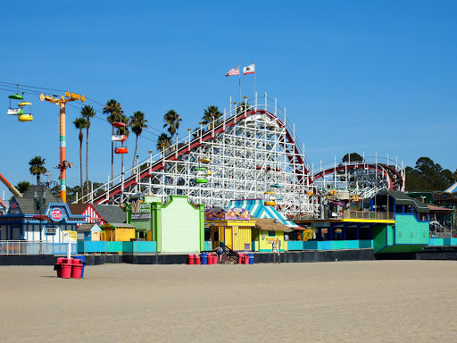 Santa Cruz Beach Boardwalk Entertainment | Amusement Park