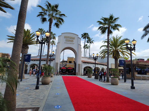 Universal Studios Hollywood Entertainment | Theme Park