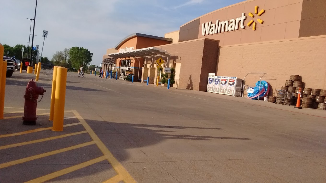 Walmart Supercenter Shopping | Supermarket