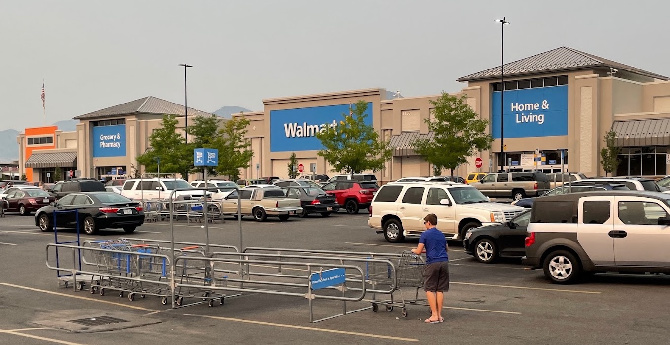 Walmart Supercenter Shopping | Supermarket