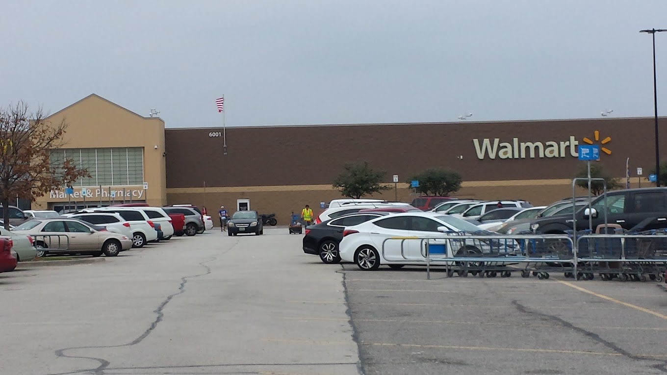 Walmart Supercenter Shopping | Supermarket