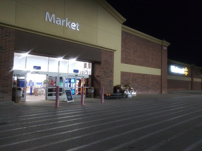 Walmart Supercenter Shopping | Supermarket