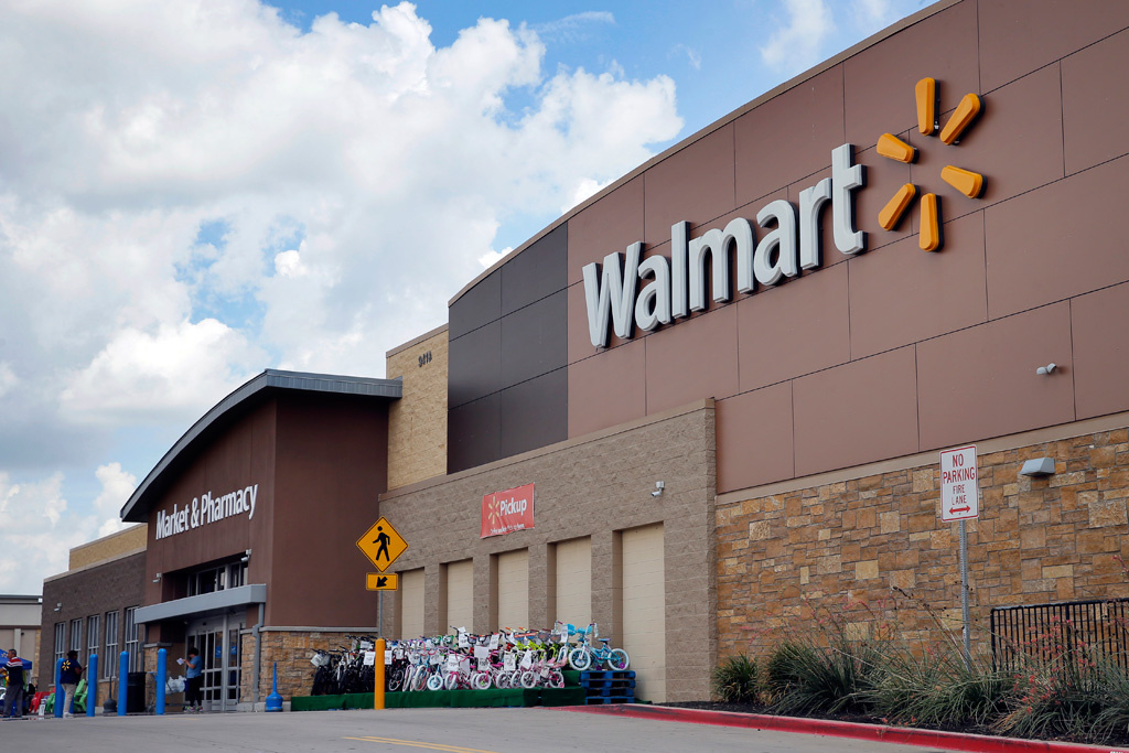 Walmart Supercenter Shopping | Hypermarket
