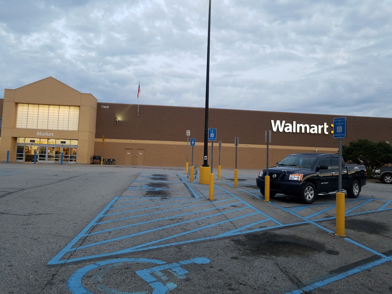 Walmart Supercenter Shopping | Supermarket