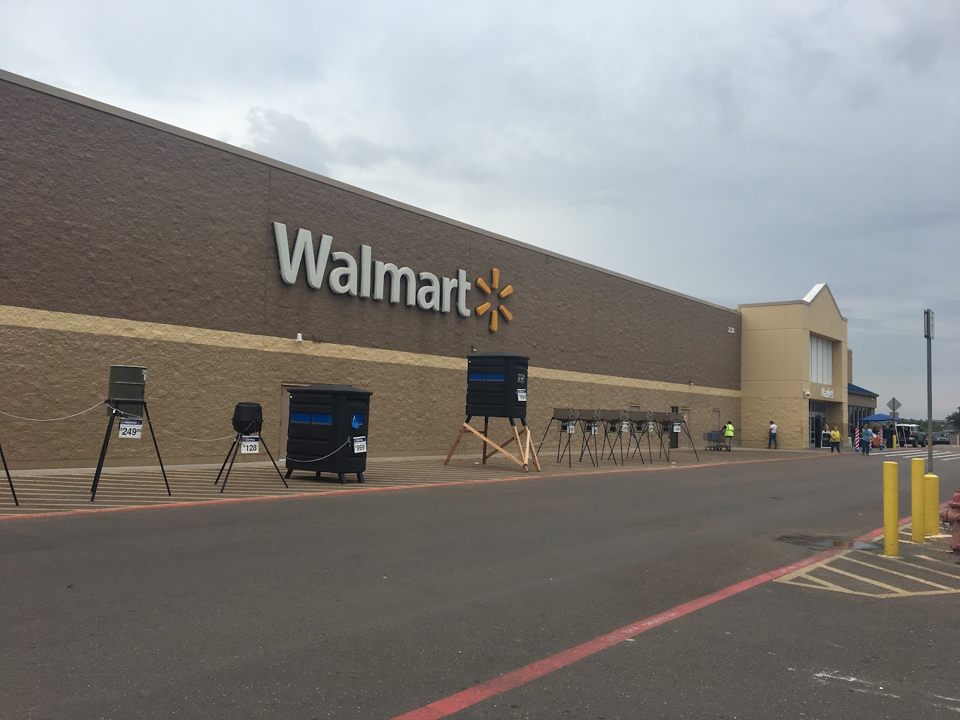 Walmart Supercenter Shopping | Supermarket