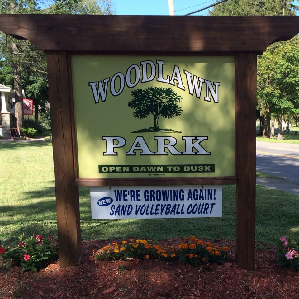 Woodlawn Park Logo